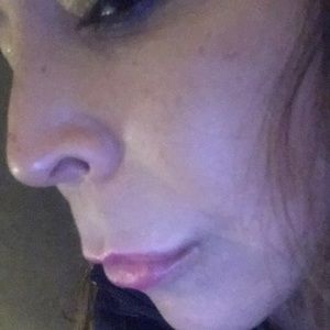 Meet your Posher, Alma